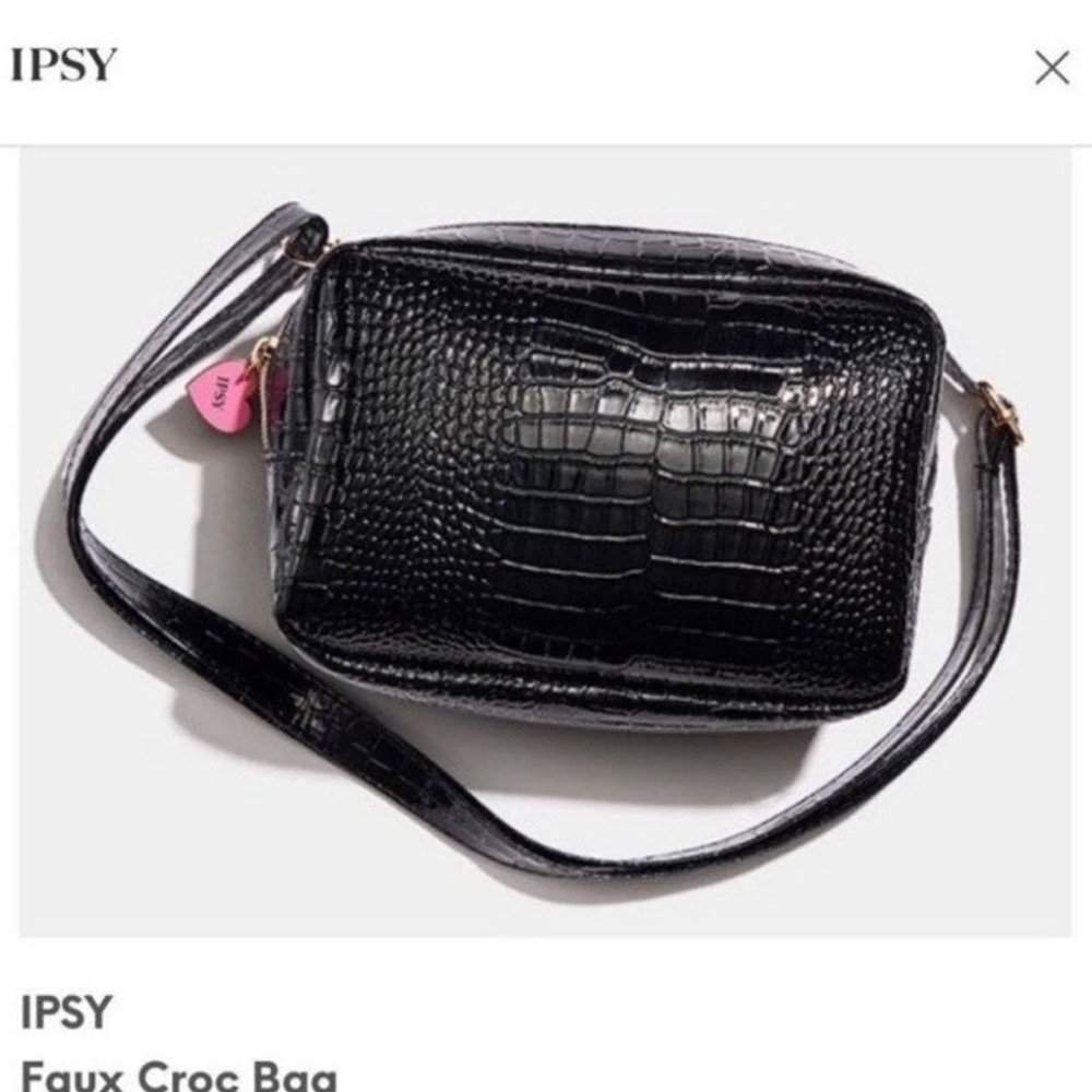 Moc Croc crossbody convertible bag new